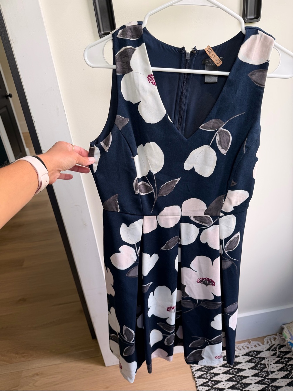 Ann Taylor Factory Navy Floral V-Neck Sleeveless Midi Dress